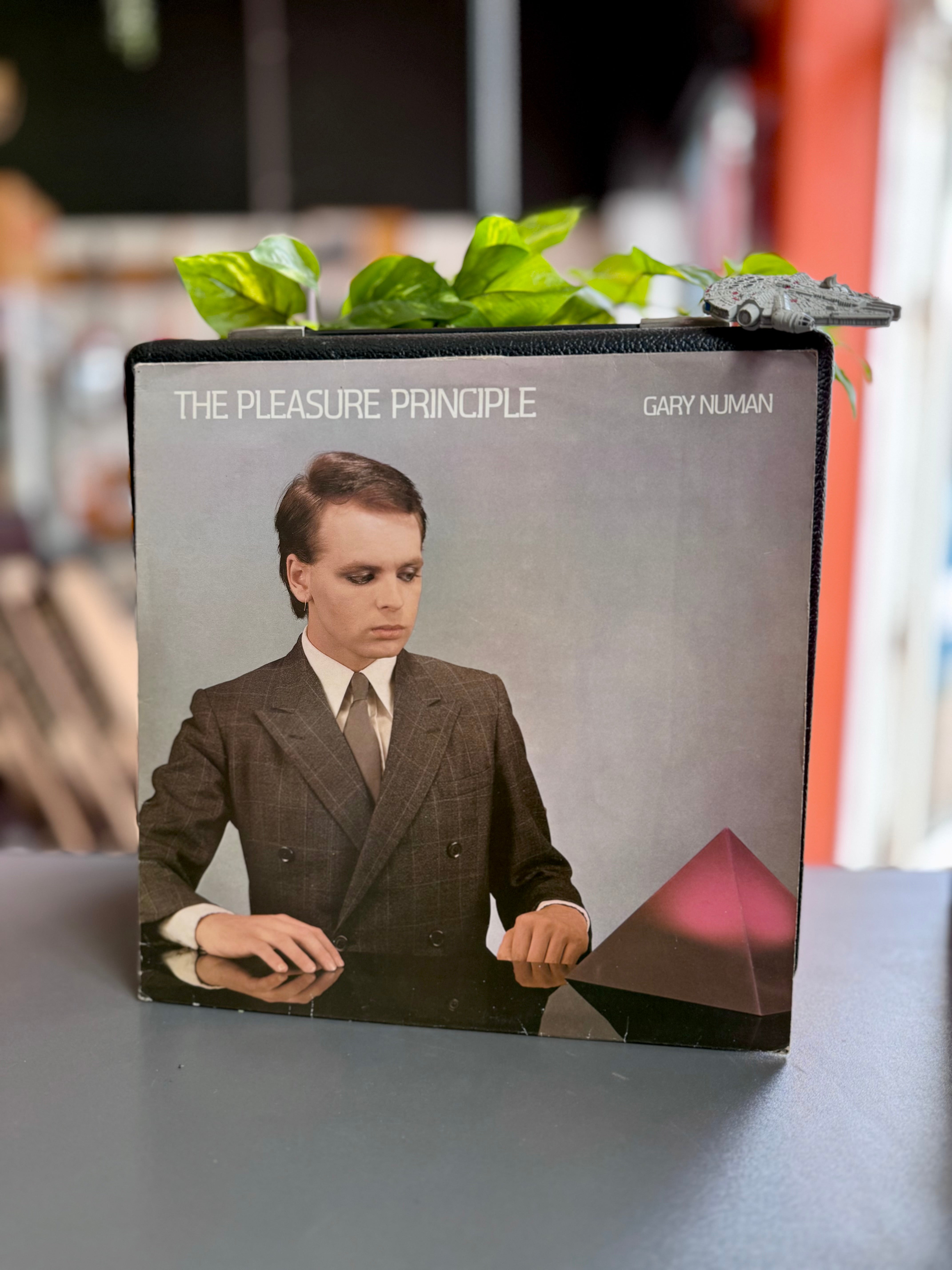 Gary Numan | The Pleasure Principle | 1979 UK Pressing | Vintage Vinyl Gary Numan | The Pleasure Principle | 1979 UK Pressing | Vintage Vinyl